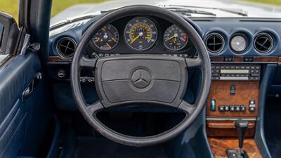 1988 Mercedes-Benz 560 SL   - Photo 23 - Boca Raton, FL 33432