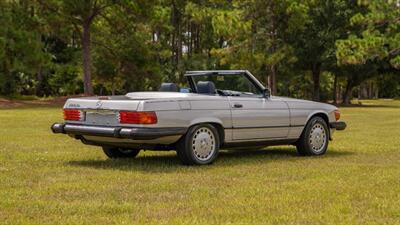 1988 Mercedes-Benz 560 SL   - Photo 14 - Boca Raton, FL 33432