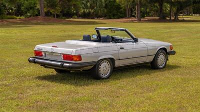 1988 Mercedes-Benz 560 SL   - Photo 13 - Boca Raton, FL 33432
