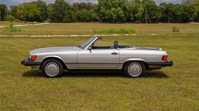 1988 Mercedes-Benz 560 SL   - Photo 7 - Boca Raton, FL 33432