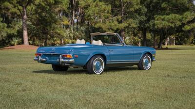 1970 Mercedes Benz 280SL SL   - Photo 13 - Boca Raton, FL 33432