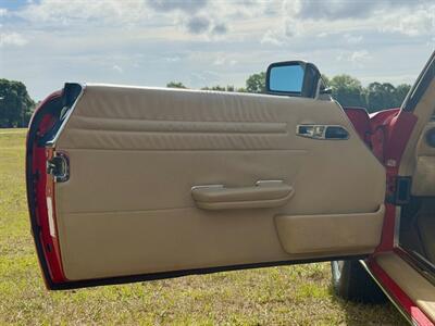 1989 Mercedes-Benz 560 SL   - Photo 12 - Boca Raton, FL 33432