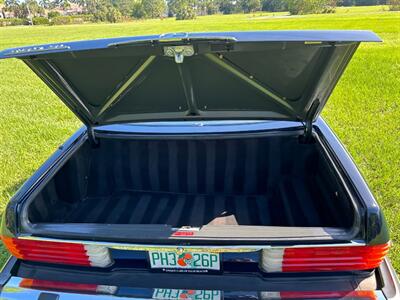 1987 Mercedes-Benz 560 SL   - Photo 38 - Boca Raton, FL 33432