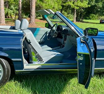 1987 Mercedes-Benz 560 SL   - Photo 25 - Boca Raton, FL 33432