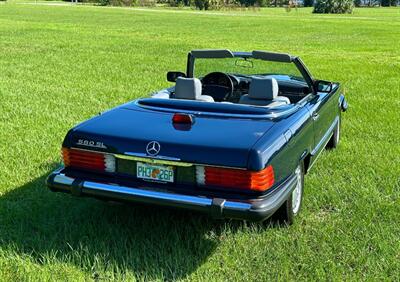 1987 Mercedes-Benz 560 SL   - Photo 9 - Boca Raton, FL 33432