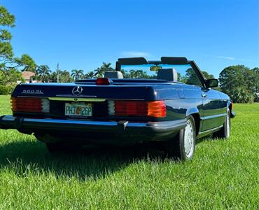 1987 Mercedes-Benz 560 SL   - Photo 10 - Boca Raton, FL 33432