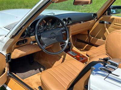 1988 Mercedes-Benz 560 SL   - Photo 17 - Boca Raton, FL 33432