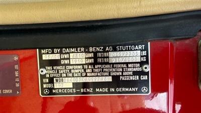 1989 Mercedes-Benz 560 SL   - Photo 15 - Boca Raton, FL 33432