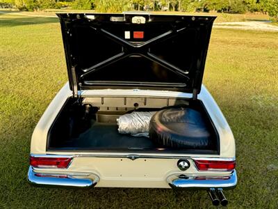 1969 Mercedes Benz 280SL SL   - Photo 21 - Boca Raton, FL 33432