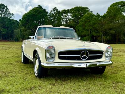 1969 Mercedes Benz 280SL SL   - Photo 2 - Boca Raton, FL 33432
