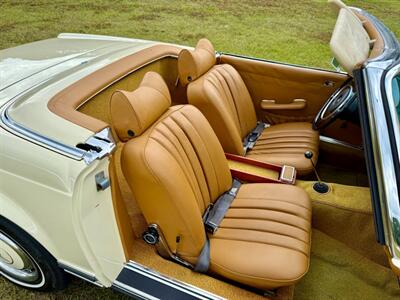 1969 Mercedes Benz 280SL SL   - Photo 19 - Boca Raton, FL 33432