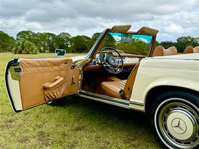 1969 Mercedes Benz 280SL SL   - Photo 14 - Boca Raton, FL 33432