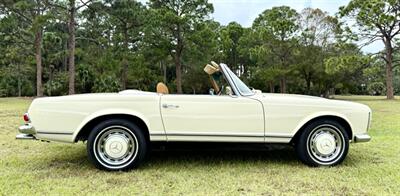 1969 Mercedes Benz 280SL SL   - Photo 13 - Boca Raton, FL 33432
