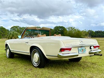 1969 Mercedes Benz 280SL SL   - Photo 8 - Boca Raton, FL 33432