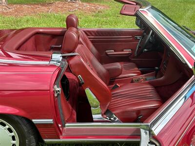 1989 Mercedes-Benz 560 SL   - Photo 22 - Boca Raton, FL 33432