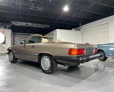 1989 Mercedes-Benz 560 SL   - Photo 13 - Boca Raton, FL 33432