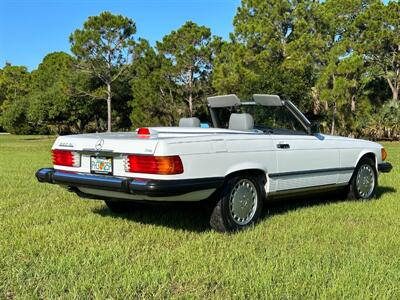 1987 Mercedes-Benz 560 SL   - Photo 9 - Boca Raton, FL 33432