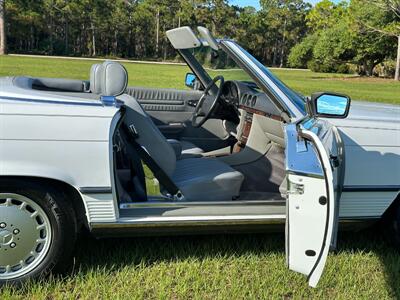 1987 Mercedes-Benz 560 SL   - Photo 17 - Boca Raton, FL 33432