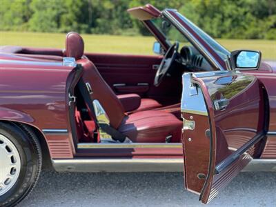 1987 Mercedes-Benz 560 SL   - Photo 18 - Boca Raton, FL 33432