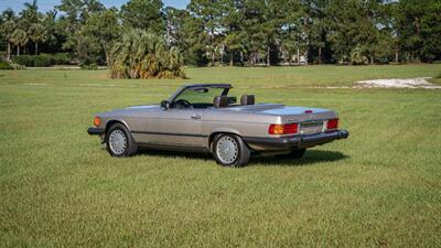 1989 Mercedes-Benz 560 SL   - Photo 11 - Boca Raton, FL 33432