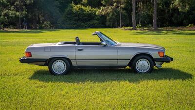 1989 Mercedes-Benz 560 SL   - Photo 17 - Boca Raton, FL 33432
