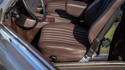 1989 Mercedes-Benz 560 SL   - Photo 25 - Boca Raton, FL 33432