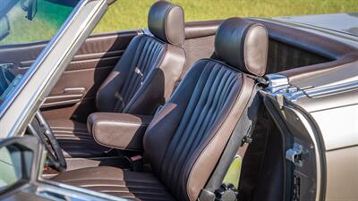 1989 Mercedes-Benz 560 SL   - Photo 24 - Boca Raton, FL 33432