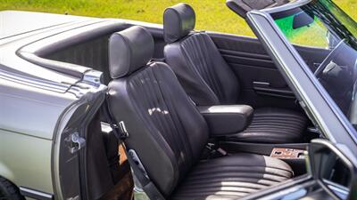 1989 Mercedes-Benz 560 SL   - Photo 26 - Boca Raton, FL 33432