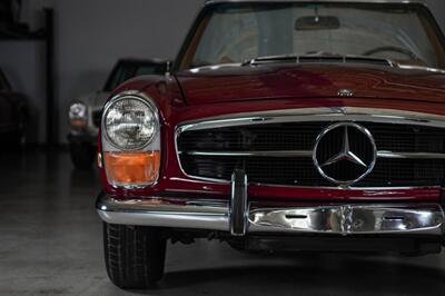 1971 Mercedes Benz 280SL SL   - Photo 4 - Boca Raton, FL 33432