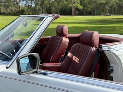 1988 Mercedes-Benz 560 SL   - Photo 16 - Boca Raton, FL 33432