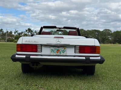 1988 Mercedes-Benz 560 SL   - Photo 9 - Boca Raton, FL 33432