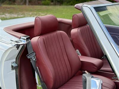 1988 Mercedes-Benz 560 SL   - Photo 24 - Boca Raton, FL 33432