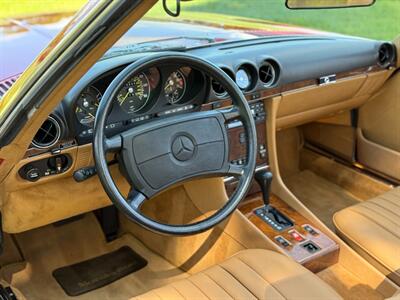 1987 Mercedes-Benz 560 SL   - Photo 33 - Boca Raton, FL 33432
