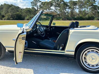 1971 Mercedes-Benz SL  280SL - Photo 12 - Boca Raton, FL 33432