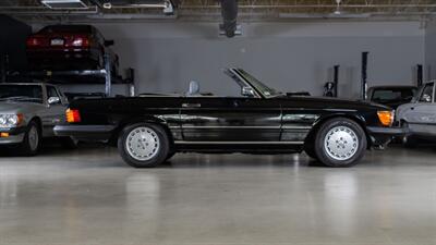 1987 Mercedes-Benz 560 SL   - Photo 48 - Boca Raton, FL 33432