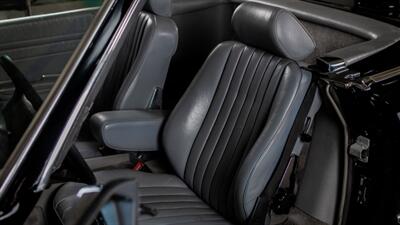 1987 Mercedes-Benz 560 SL   - Photo 56 - Boca Raton, FL 33432