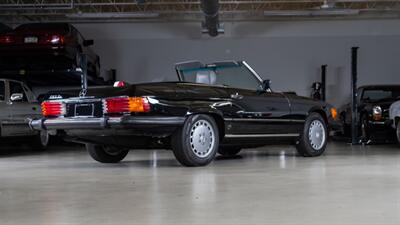 1987 Mercedes-Benz 560 SL   - Photo 45 - Boca Raton, FL 33432