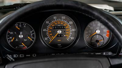 1987 Mercedes-Benz 560 SL   - Photo 62 - Boca Raton, FL 33432
