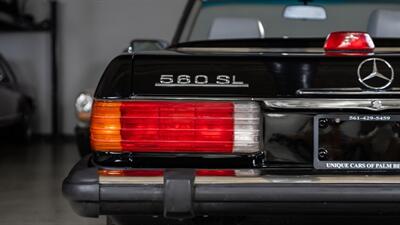 1987 Mercedes-Benz 560 SL   - Photo 38 - Boca Raton, FL 33432
