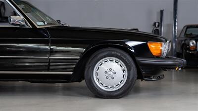 1987 Mercedes-Benz 560 SL   - Photo 52 - Boca Raton, FL 33432