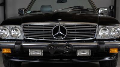 1987 Mercedes-Benz 560 SL   - Photo 12 - Boca Raton, FL 33432