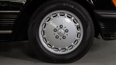 1987 Mercedes-Benz 560 SL   - Photo 8 - Boca Raton, FL 33432