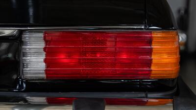 1987 Mercedes-Benz 560 SL   - Photo 41 - Boca Raton, FL 33432