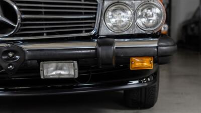 1987 Mercedes-Benz 560 SL   - Photo 15 - Boca Raton, FL 33432