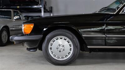 1987 Mercedes-Benz 560 SL   - Photo 24 - Boca Raton, FL 33432