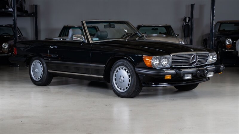1987 Mercedes-Benz 560 SL  
