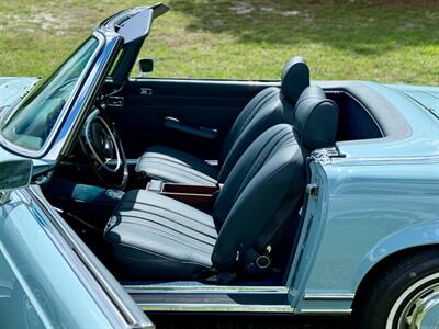 1970 Mercedes Benz 280SL SL   - Photo 12 - Boca Raton, FL 33432