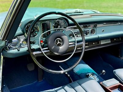 1970 Mercedes Benz 280SL SL   - Photo 15 - Boca Raton, FL 33432