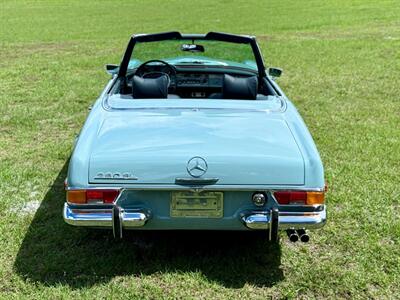 1970 Mercedes Benz 280SL SL   - Photo 8 - Boca Raton, FL 33432