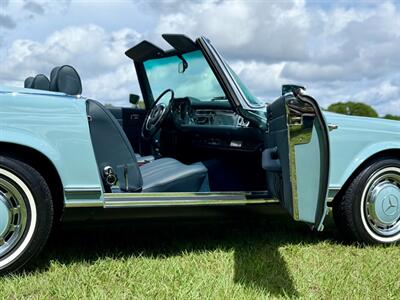 1970 Mercedes Benz 280SL SL   - Photo 18 - Boca Raton, FL 33432